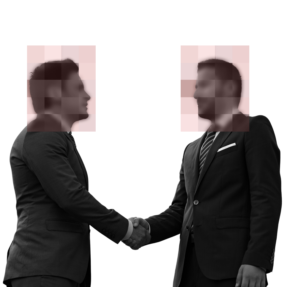 Dois homens apertando as mãos